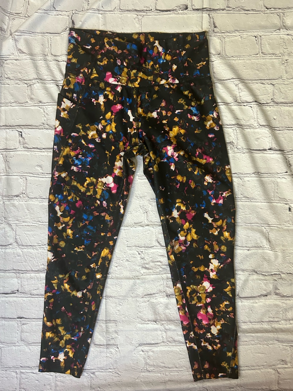 Xersion Floral 7/8 Ankle Leggings Black Multicolor Quick-Dri M